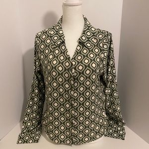 No Boundaries green and white button down long sleeve casual or formal blouse M